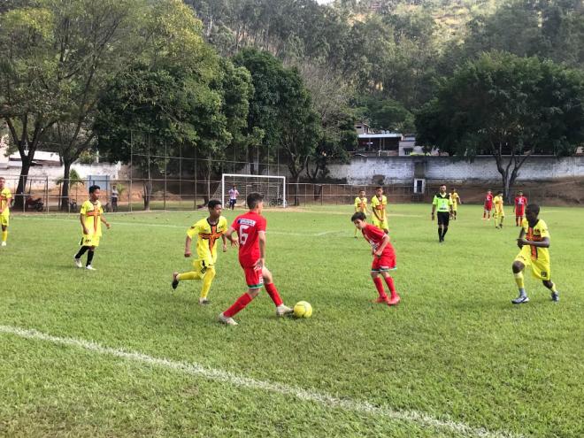 Os garotos do Sub-11 usipense golearam o AME Sports por 4 a 0