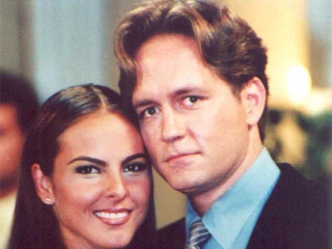 Verônica (Kate del Castillo) lutou para provar a Demétrio (Guy Ecker) que era inocente