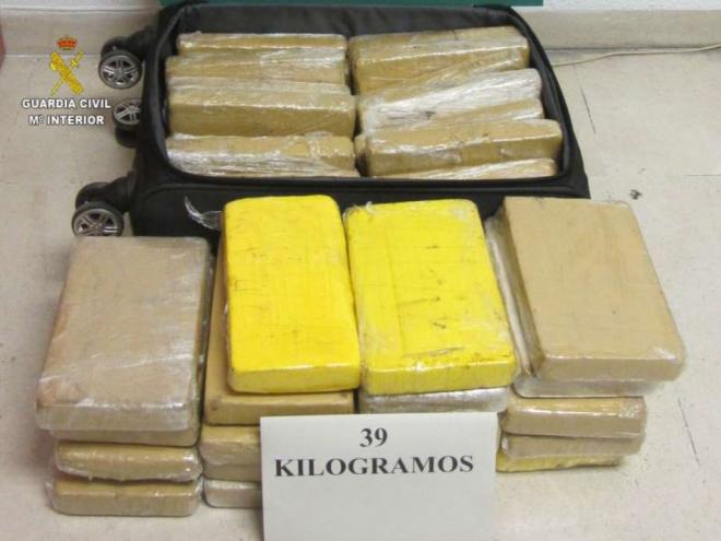 Droga foi encontrada no aeroporto espanhol, em bagagem pessoal do sargento da FAB 
