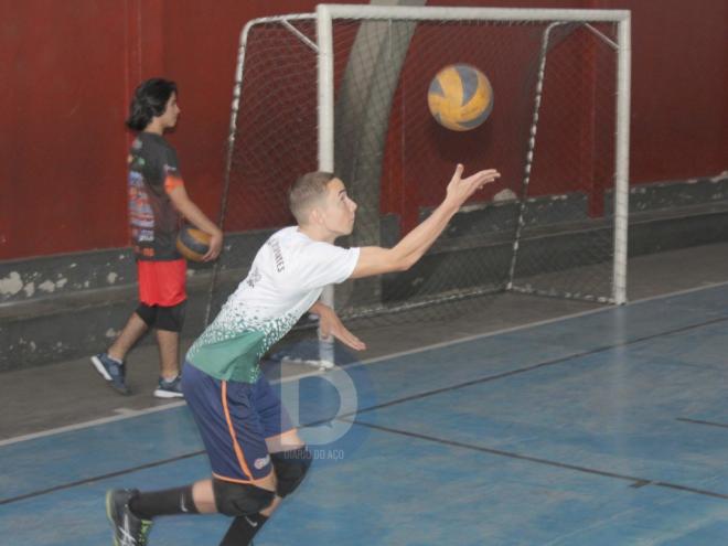 Pedro Lucas Santos Araújo é líbero e pratica vôlei há dois anos