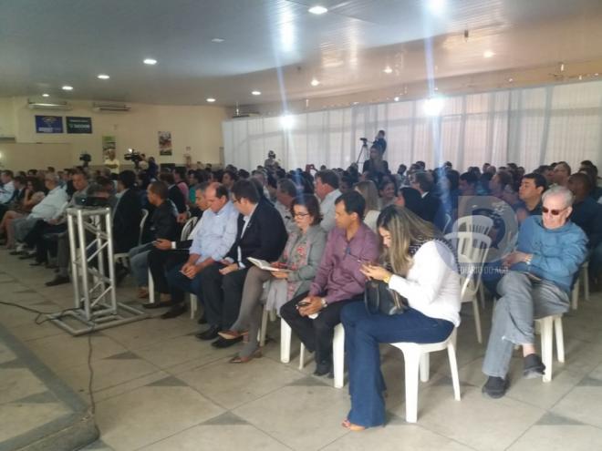 Audiência em Governador Valadares debate concessão e cobrança de pedágio na BR-381; Vale do Aço ficou de fora da discussão