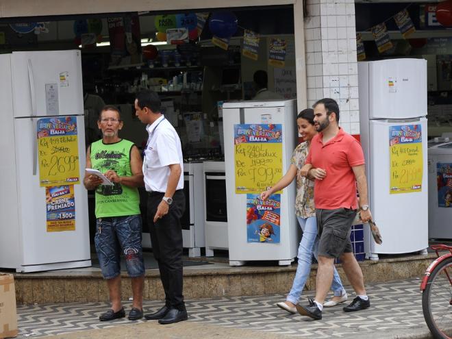  Lojas de Ipatinga, Coronel Fabriciano e Timóteo funcionarão em horário estendido na sexta-feira e no sábado