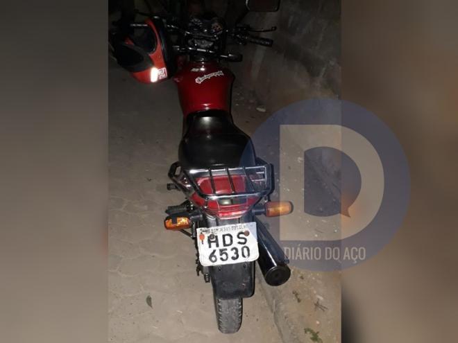 A moto furtada foi recuperada durante o trabalho da Polícia Militar em Timóteo