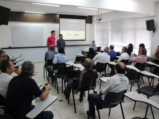 A votação foi realizada na manhã desta quinta-feira (8)