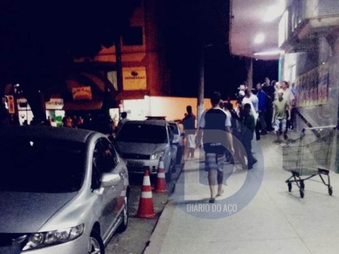 A ação dos bandidos foi frustrada pela presença de um cabo PM no local
