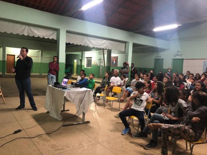 Palestra foi ministrada pelo médico ginecologista Anderson Azevedo Andrade
