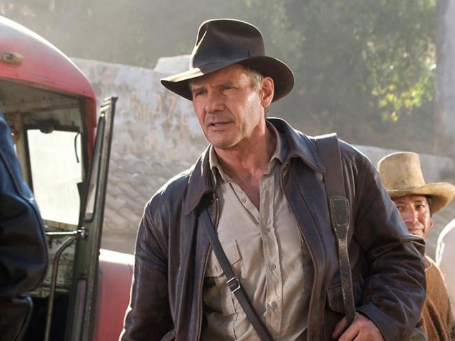 Harrison Ford interpreta um aventureiro destemido e pouco convencional, que carrega um revólver, um chicote e seu inseparável chapéu