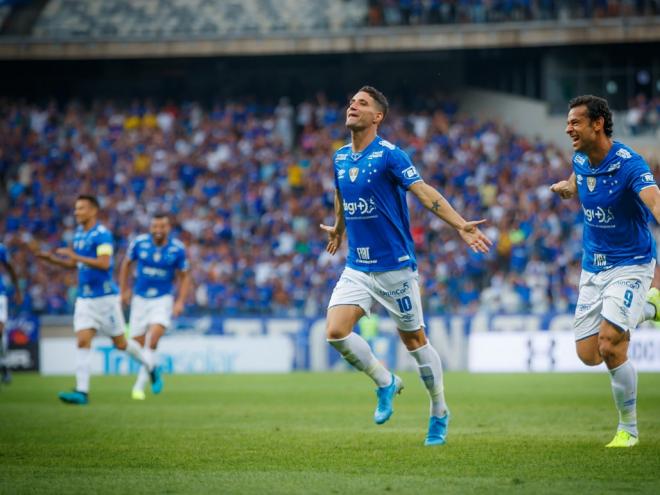 Time celeste venceu por 2 a 0 o duelo deste domingo