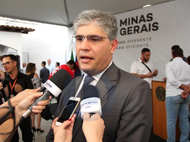 O secretário-adjunto de Justiça e Segurança Pública, Gustavo Tostes, falou à imprensa sobre a Casa