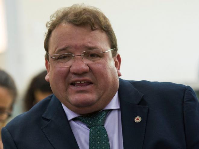 Celinho do Sinttrocel enviou ofício à Secretaria de Infraestrutura solicitando informações sobre o estágio do processo licitatório do recurso de recuperação do aeroporto