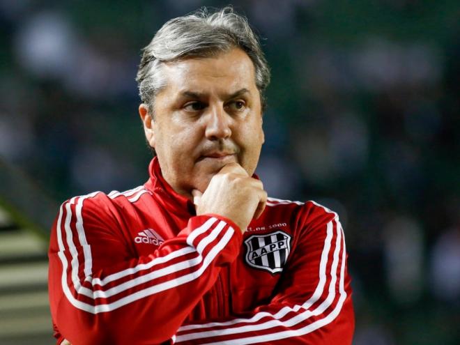 Gilson Kleina é o quarto treinador com mais passagens pelo time de Campinas