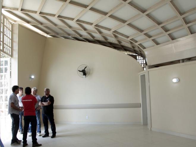 Quatro das cinco capelas do cemitério foram revitalizadas ao custo de R$ 200 mil