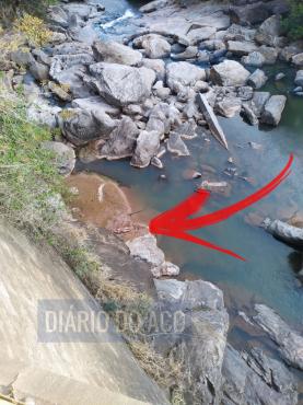 Carla Aparecida foi encontrada no fundo de um precipício, à margem do rio Piracicaba