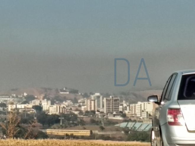 Horizonte amanheceu tomado por densa camada de poluição agravada com sequência de queimadas