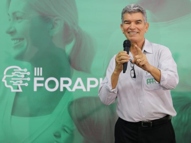 O presidente da AAPI, Elias Caetano, fechou o último dia do evento com uma palestra descontraída