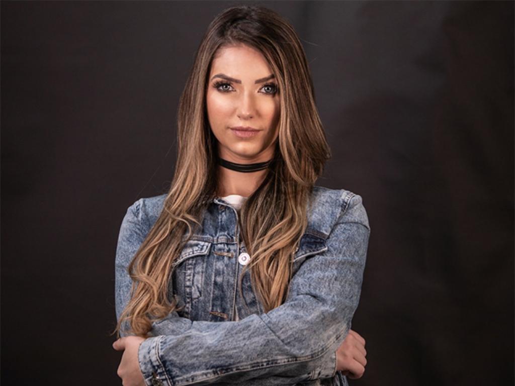 Camila Campos: ?Honrar o lugar e as pessoas que me apoiaram?