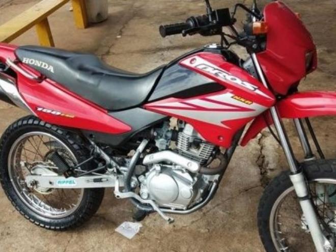 Moto furtada em Cachoeira do Vale é semelhante a essa 