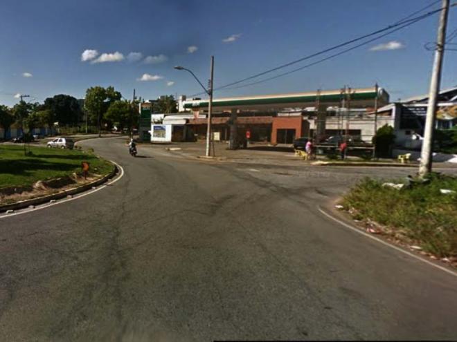 Depois de assaltarem no posto de abastecimento, criminosos fugiram sentido ao bairro Ideal 