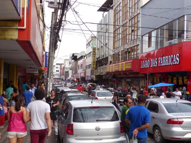 O fim do ano é um dos períodos mais aguardados no comércio de Ipatinga