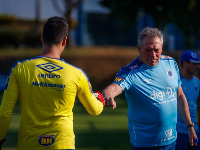 Técnico Abel Braga terá desfalques importantes para esta noite