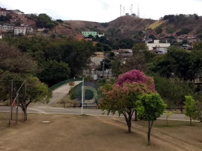 Vítima informou que ladrão fugiu pela ponte que liga o parque ao Jardim Panorama