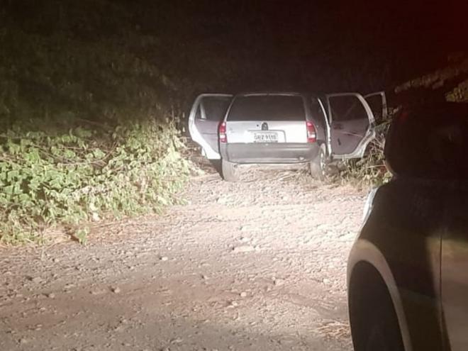Antes de iniciar série de assaltos, jovens criminosos furtaram esse Corsa, no bairro Veneza, em Ipatinga; acabaram presos e reconhecidos por vítimas 