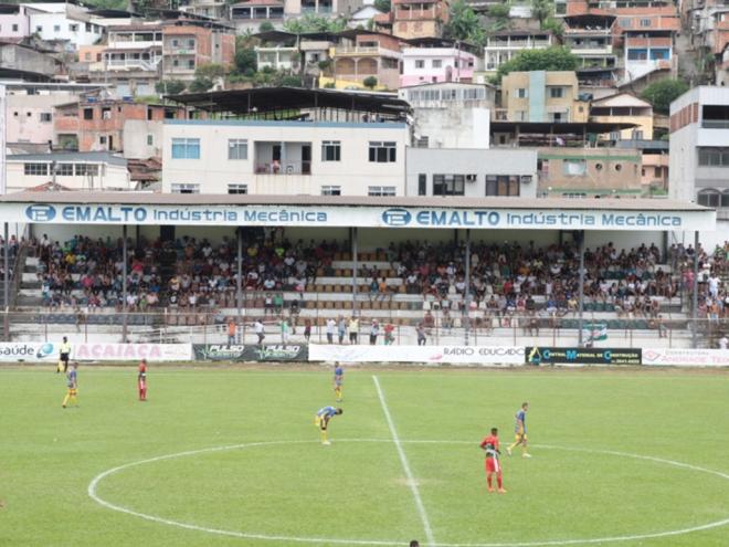 Campo do Social recebe o duelo entre Santa Cruz e Santo André, às 15h