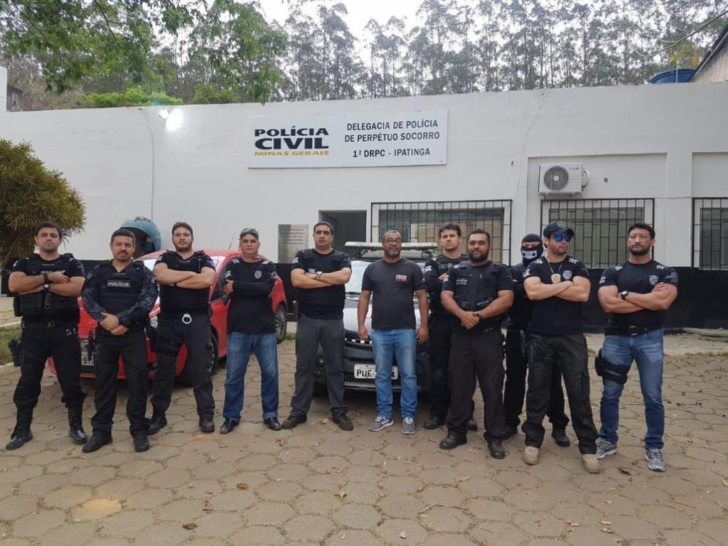 Equipe da PC, que atuou na operação para esclarece homicídio em Naque 