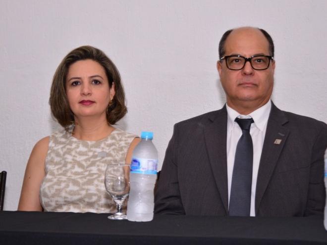 Com a partida prematura de Maria Angélica, Gláucio Sathler passa a coordenar entidades representativas até a realização de nova eleição  