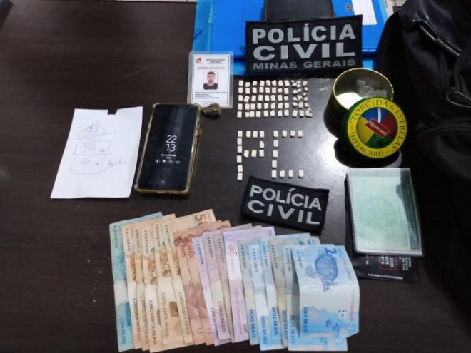 Ao cumprir mandado de prisão policiais também apreenderam porções de ecstasy