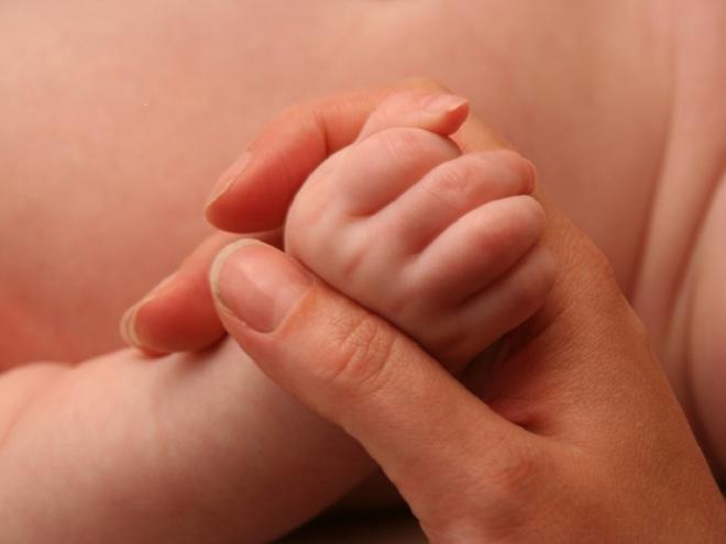 Casal cuidava da garota desde que ela era bebê