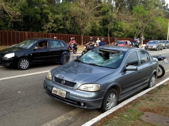 Motorista disse que tentou parar, mas atingiu ciclista em rodovia 