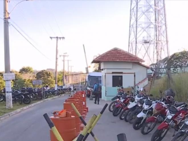 Investigação do Gaeco aponta que mesmo recolhidos na penitenciária Nelson Hungria, irmãos controlavam grupo criminoso no Vale do Aço 