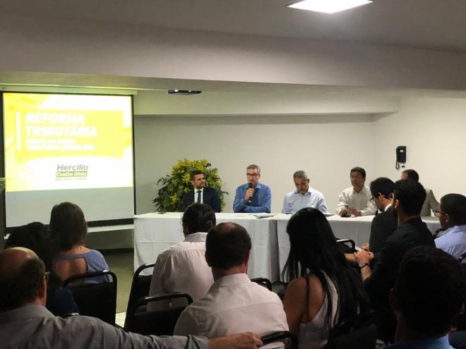 Parlamentar explicou os principais pontos da legislação tributária e destacou a necessidade de um modelo de tributação transparente e justo