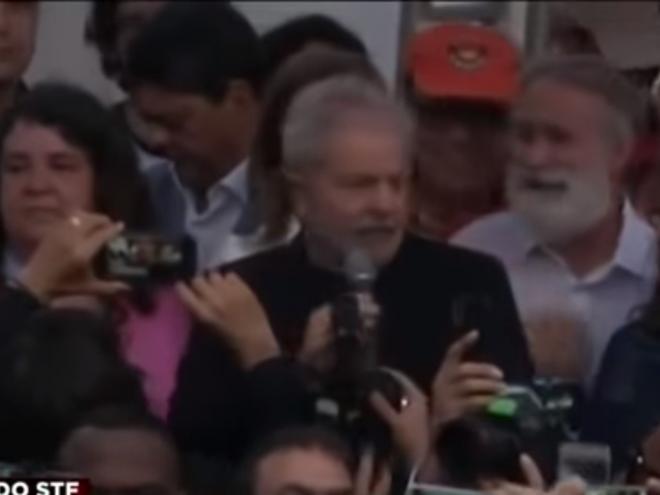 Lula anuncia que vai sábado para São Paulo e em seguida parte em viagens pelo Brasil 