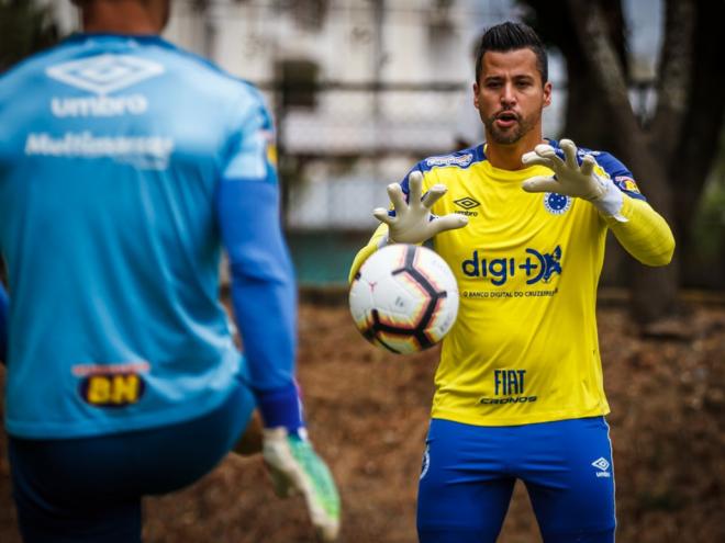 Fábio lembra que os clássicos renderam ao Cruzeiro 27 vitórias, contra 20 derrotas e 15 empates