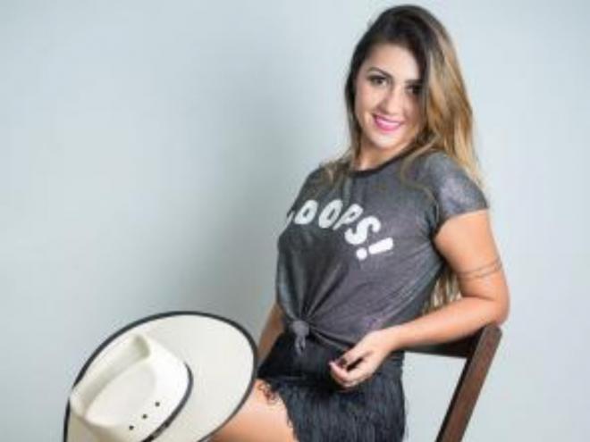 Renata Ribeiro Cardoso, 30 anos