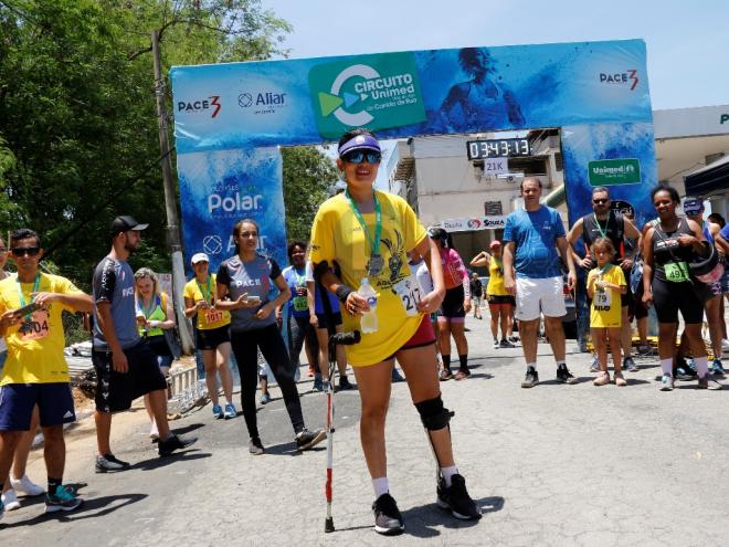 Patrícia Mara Santos finalizou o Circuito Unimed Vale do Aço em três horas, 42 minutos e 37 segundos