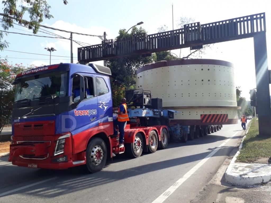 Trânsito lento no bairro Horto, em Ipatinga - Jornal Diário do Aço