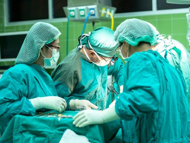 As cirurgias eletivas são nas especialidades de Cirurgia Geral, Cirurgia Vascular, Otorrinolaringologia, Ortopedia e Ginecologia