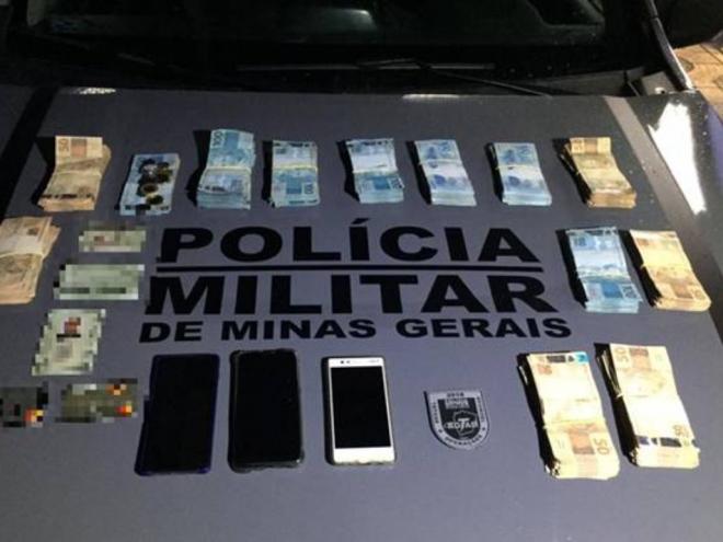Homem foi preso com R$90 mil ; ele tinha mandados de prisão expedido em vários estados