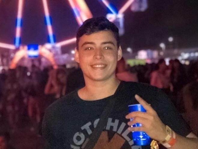 Sandro Damasceno estava entre os dois dos sete feridos no capotamento de ônibus que trafegava de Montes Claros para Governador Valadares 