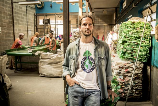 Vladimir Brichta é o ambientalista Davi. Defensor da natureza, ele vai travar uma guerra com os que desrespeita as leis ambientais