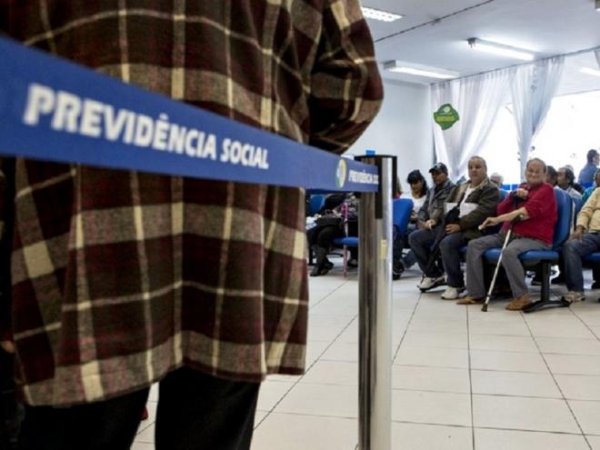 Abono natalino começa a ser pago nessa segunda-feira (25) para aposentados e pensionistas 