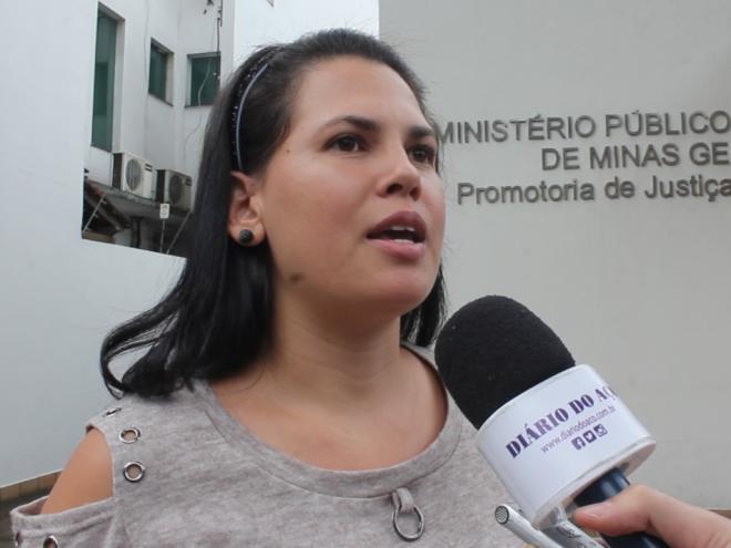 Karla Cristina Guedes afirmou que está preocupada com os estudos do seu filho de 5 anos a partir do próximo ano