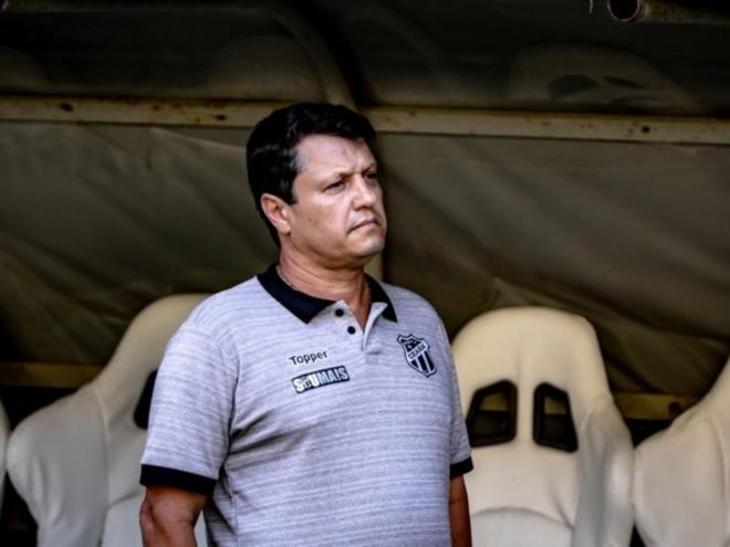 Adilson Batista volta ao clube uma década depois
