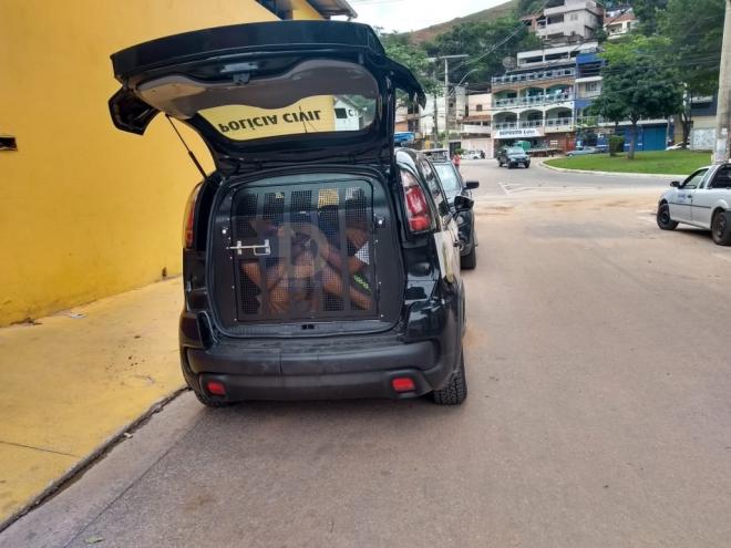 Cada um dos três presos pagou R$ 3 mil em fiança e recebeu liberdade provisória 