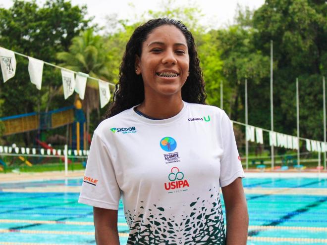 Ana Luiza Oliveira vai nadar na prova de 100 metros peito