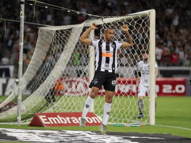 Volante Jair abriu o placar para o Galo