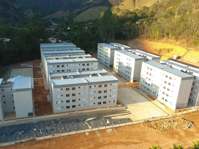O programa é voltado para famílias com renda de até R$ 1,8 mil por mês, que não possuem casa própria ou financiada 